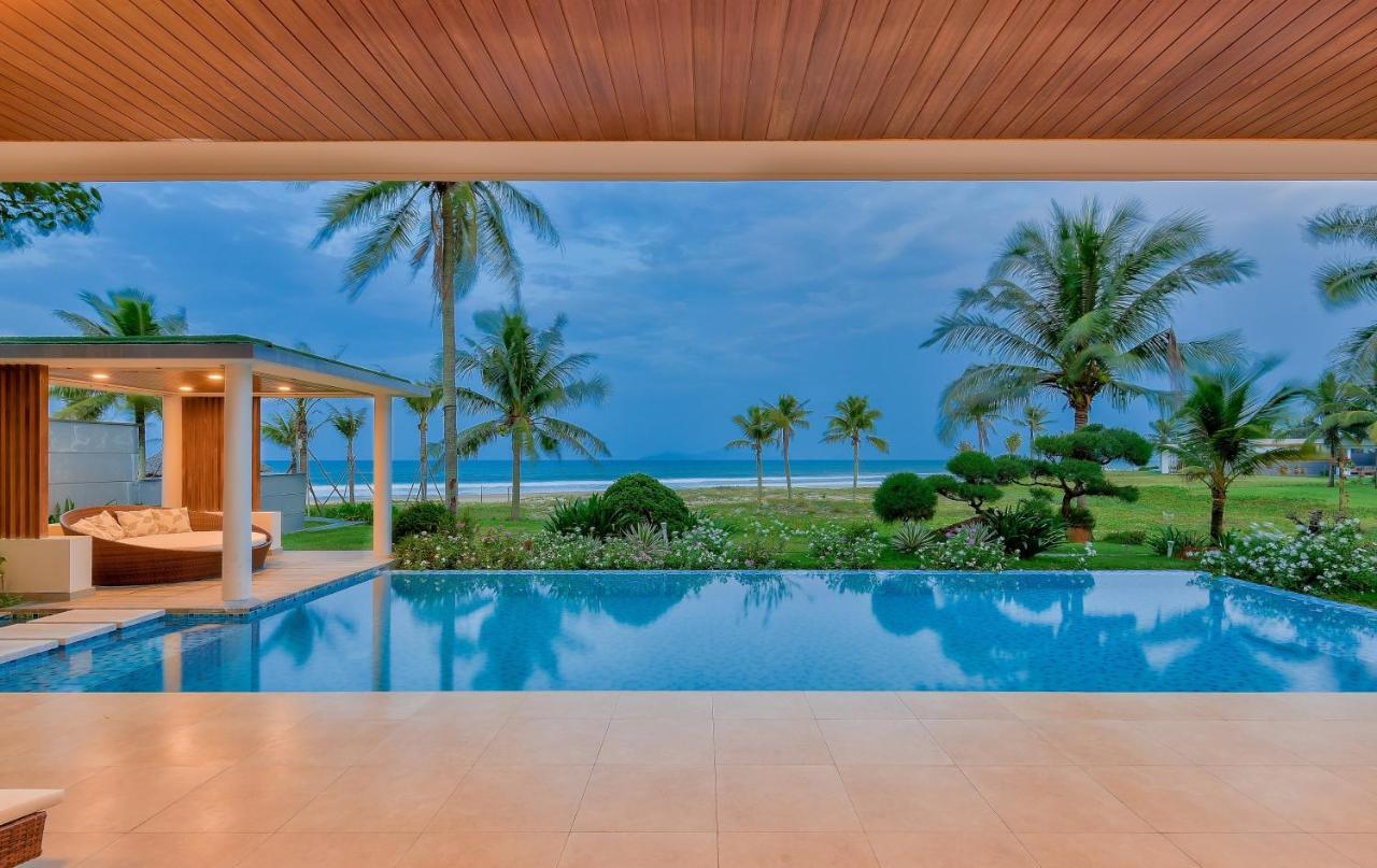 Deluxe Ocean Along The Resort Da Nang
