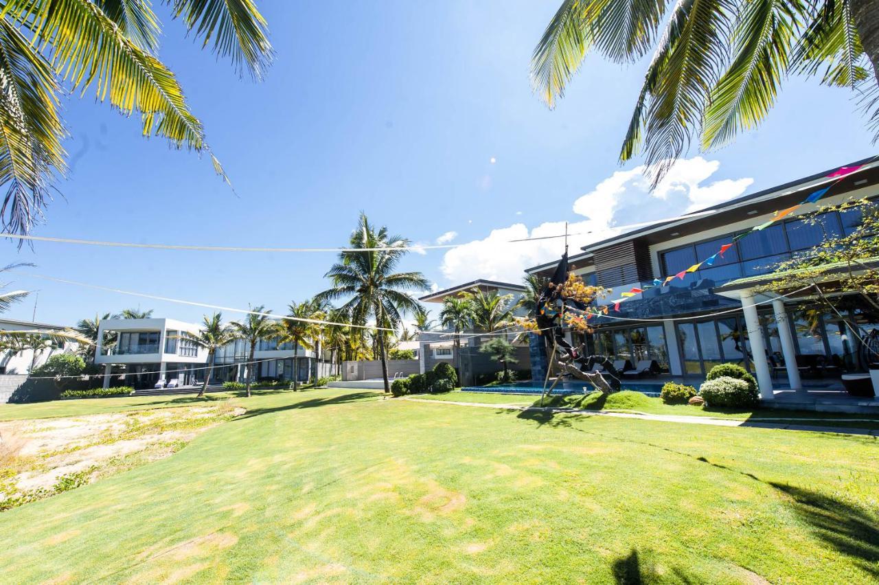 Resort Deluxe Ocean Along The 5*