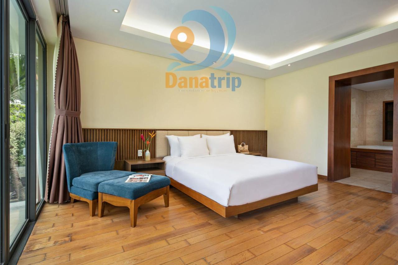 Resort Deluxe Ocean Along The 5*