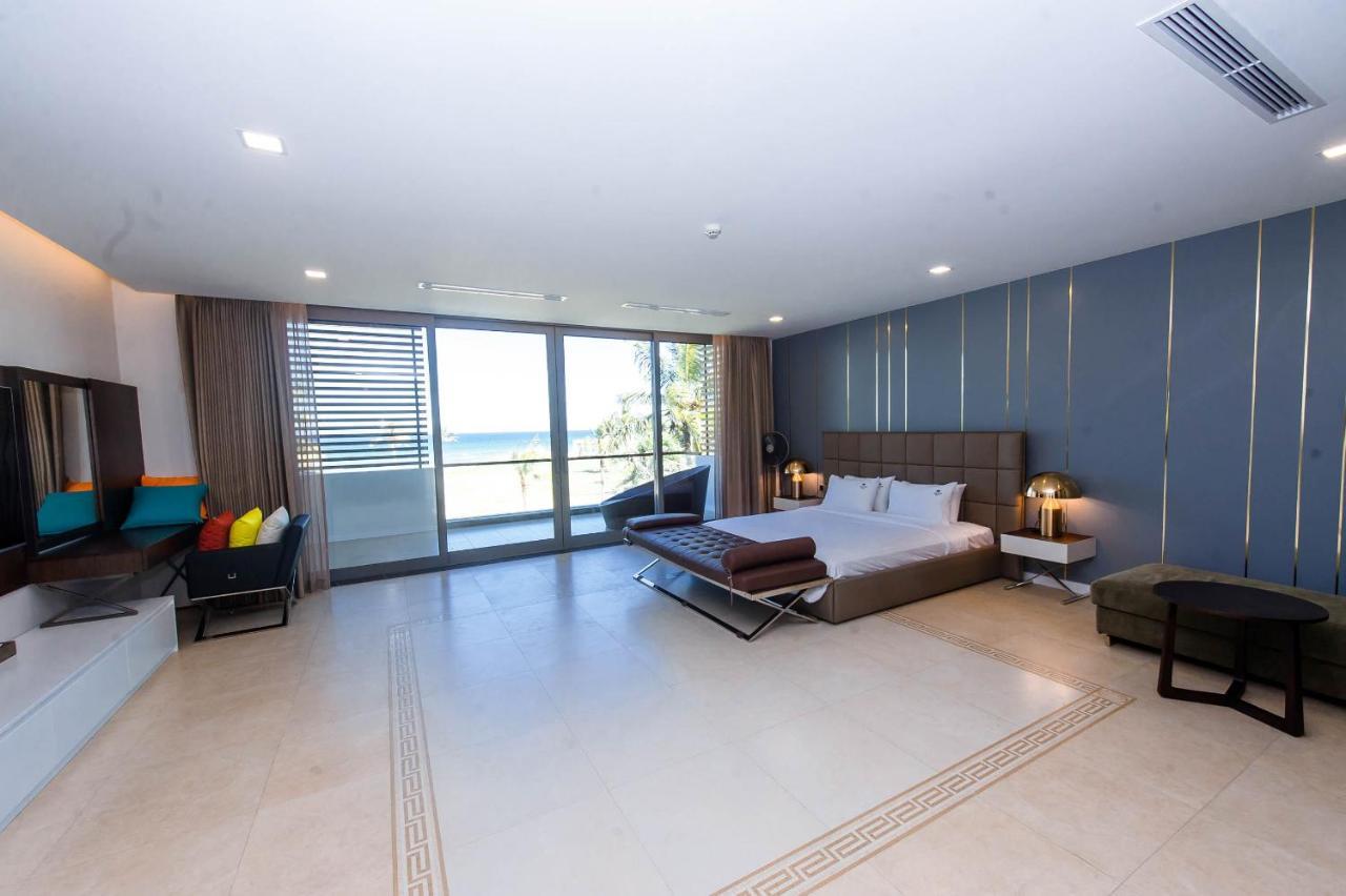 Resort Deluxe Ocean Along The